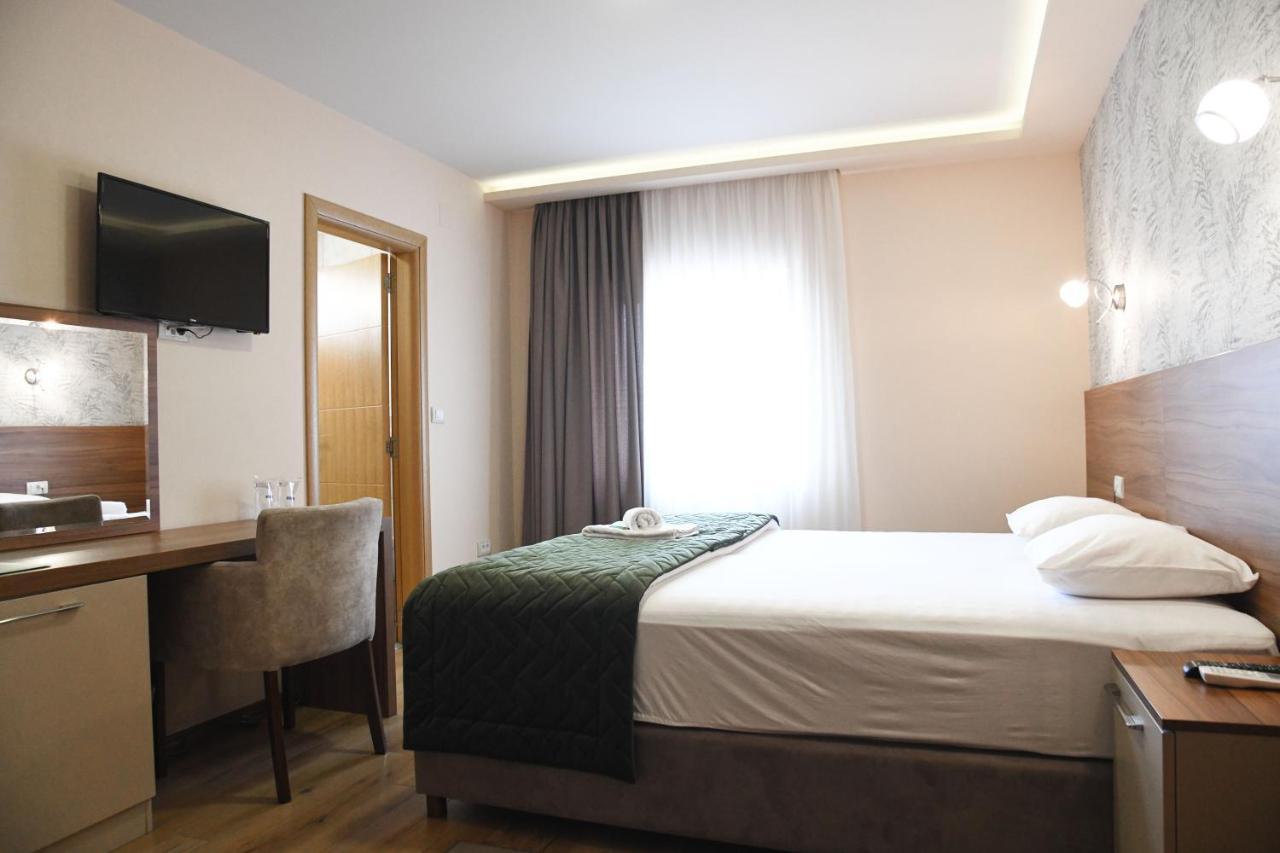 Garden Hotel